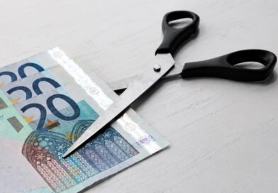 RETRIBUCIONS EN PER&Iacute;ODE DE PR&Agrave;CTIQUES. UNA problem&aacute;tica QUE EL NOU ACORD NO RESOL. &nbsp;part II